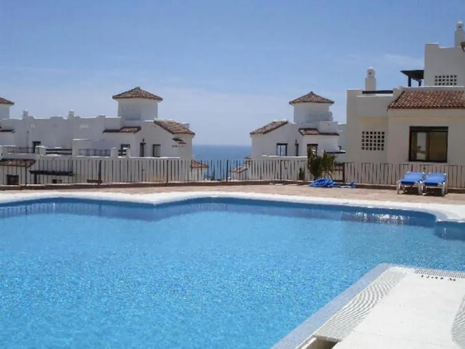 6-Bed Luxury Apartment In Marina Alcaidesa