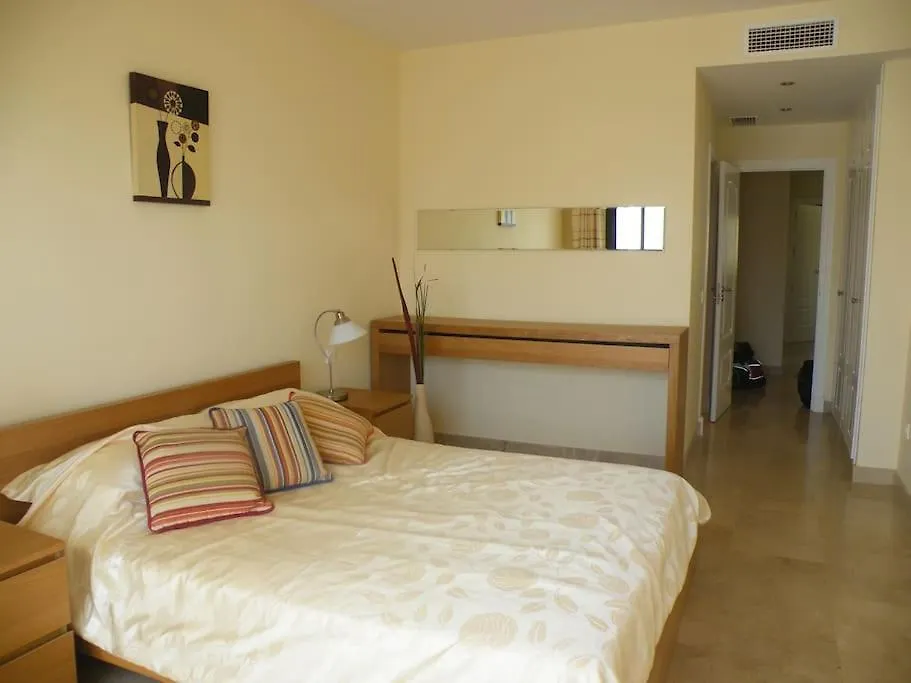 6-Bed Luxury Apartment In Marina Alcaidesa España